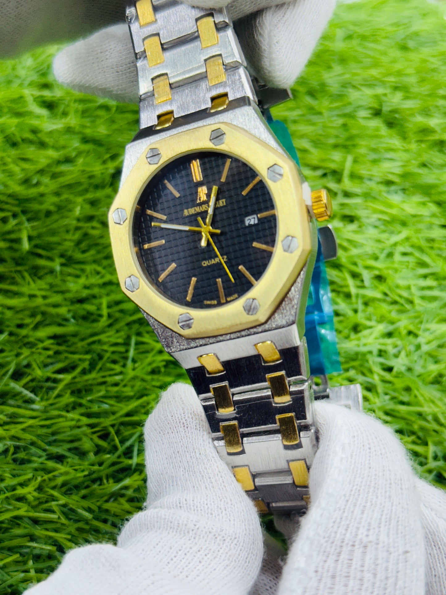 GOLDEN BLACK COMBO